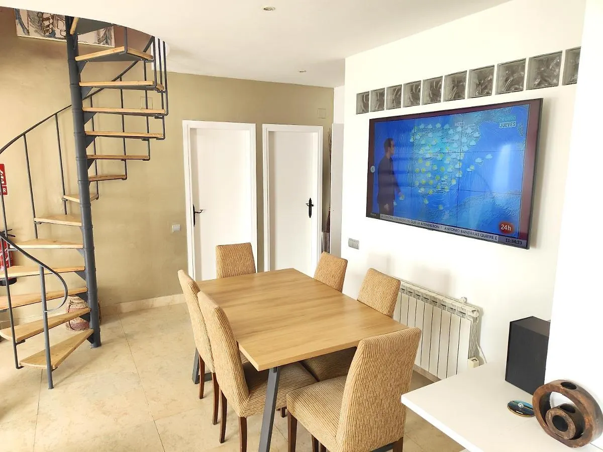 Sitges Balcony Pool & Seaside Apartment